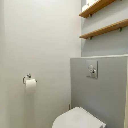 Appartement Spacieux 65M2, Avec Piscine Et Parking Frejus Exterior photo