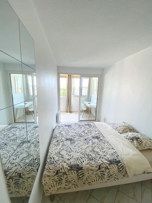 Spacieux 65m2, Avec Piscine Et Parking Apartment Frejus